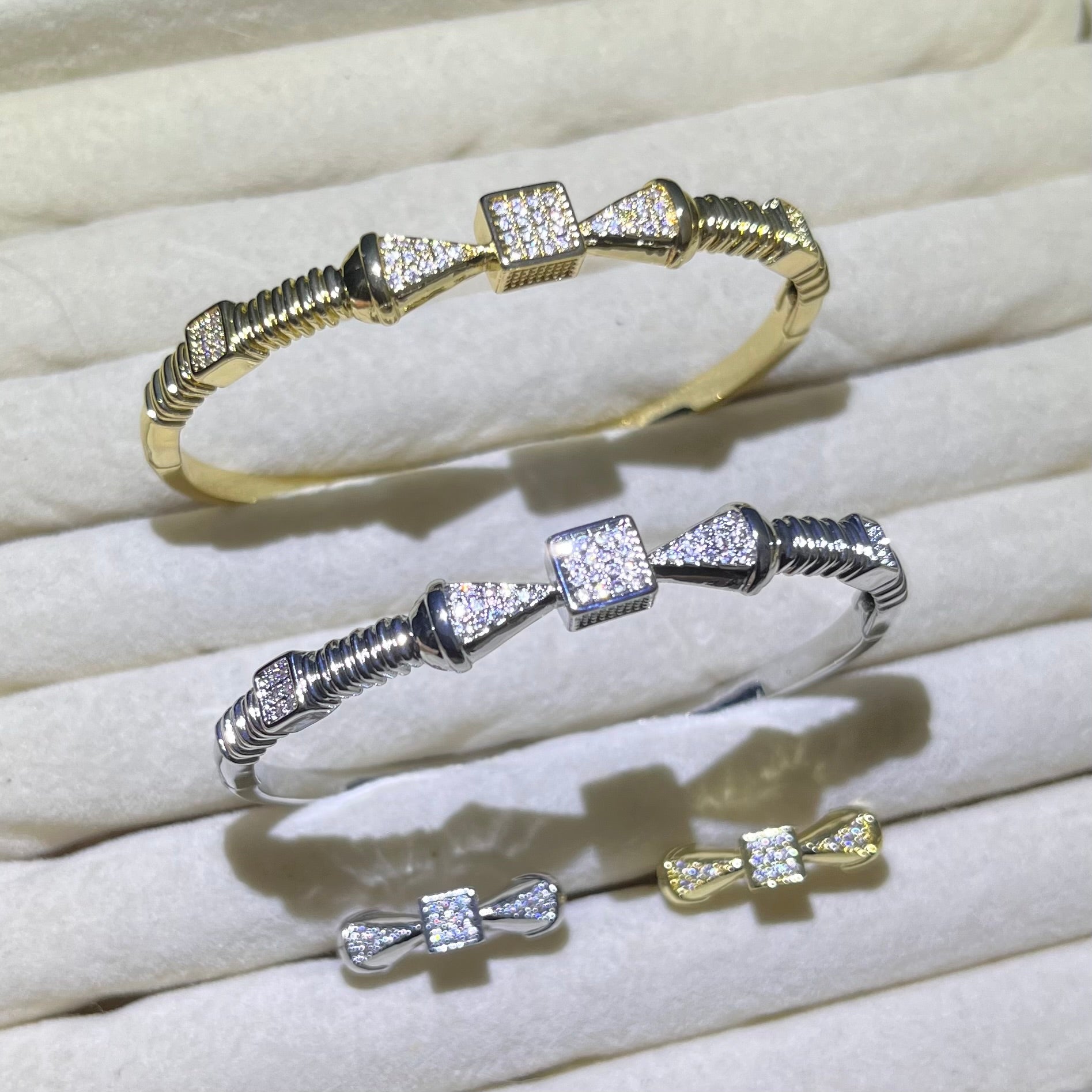Rivet Spakle Golden &Silver bangle and ring set