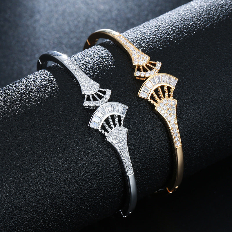 Elegant fan👗golden &silver bangle and ring set