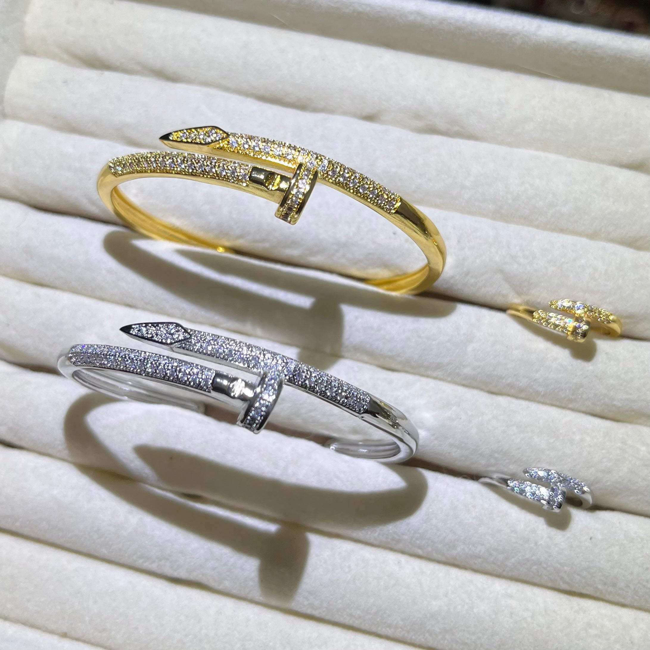Full diamond✨ Nail it Golden&Silver Bangle and ring set