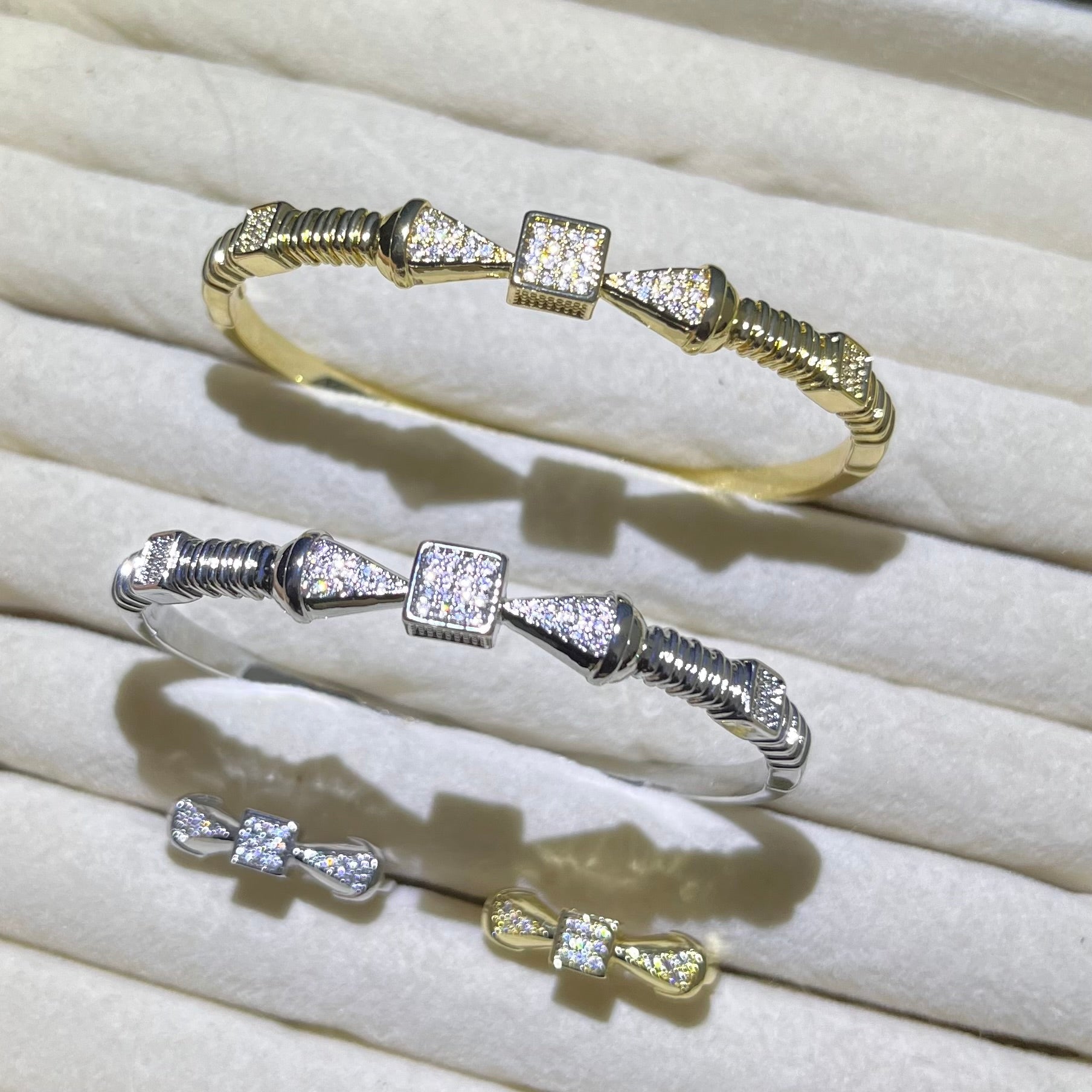 Rivet Spakle Golden &Silver bangle and ring set