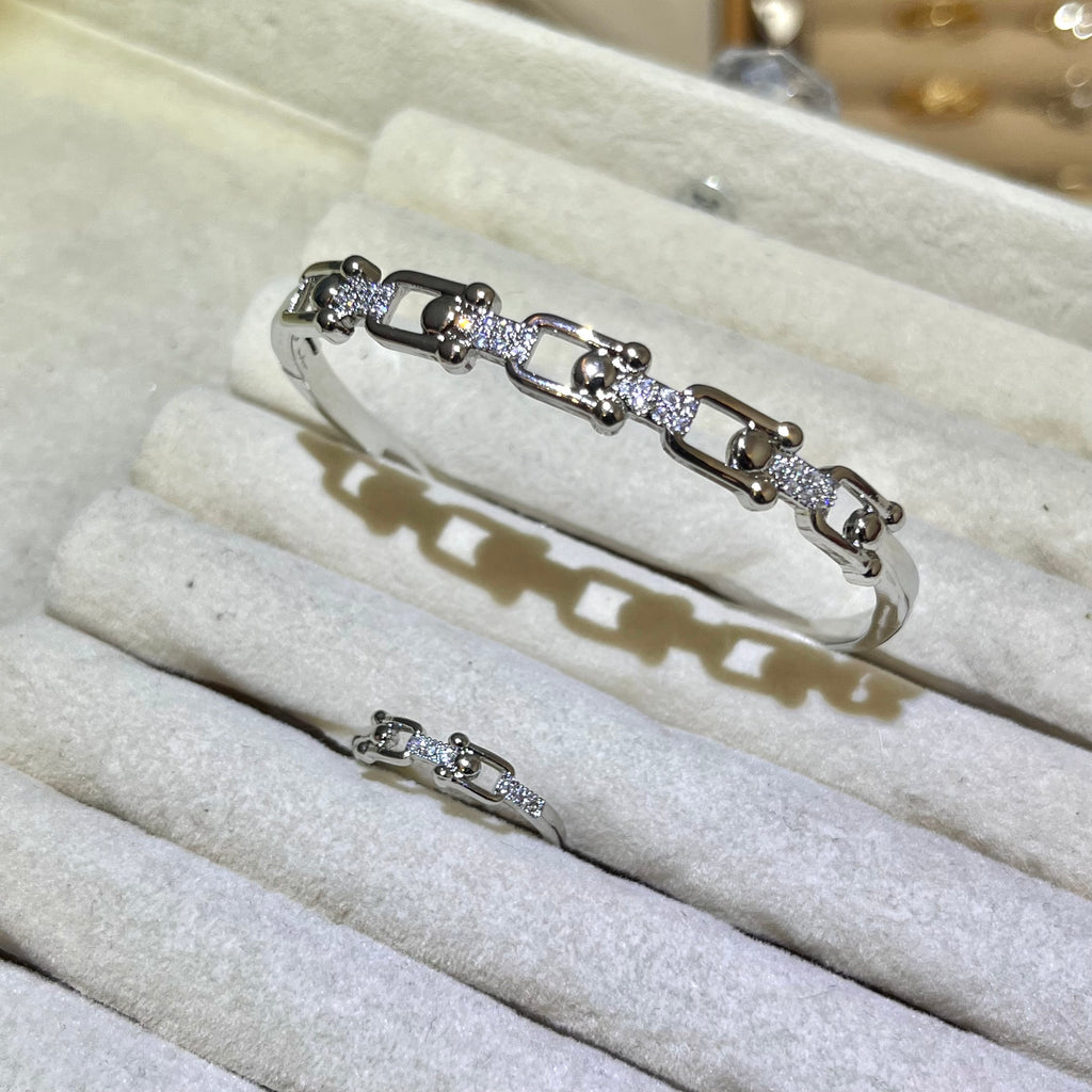 Horseshoes link classic bangle and ring set| gold & silver