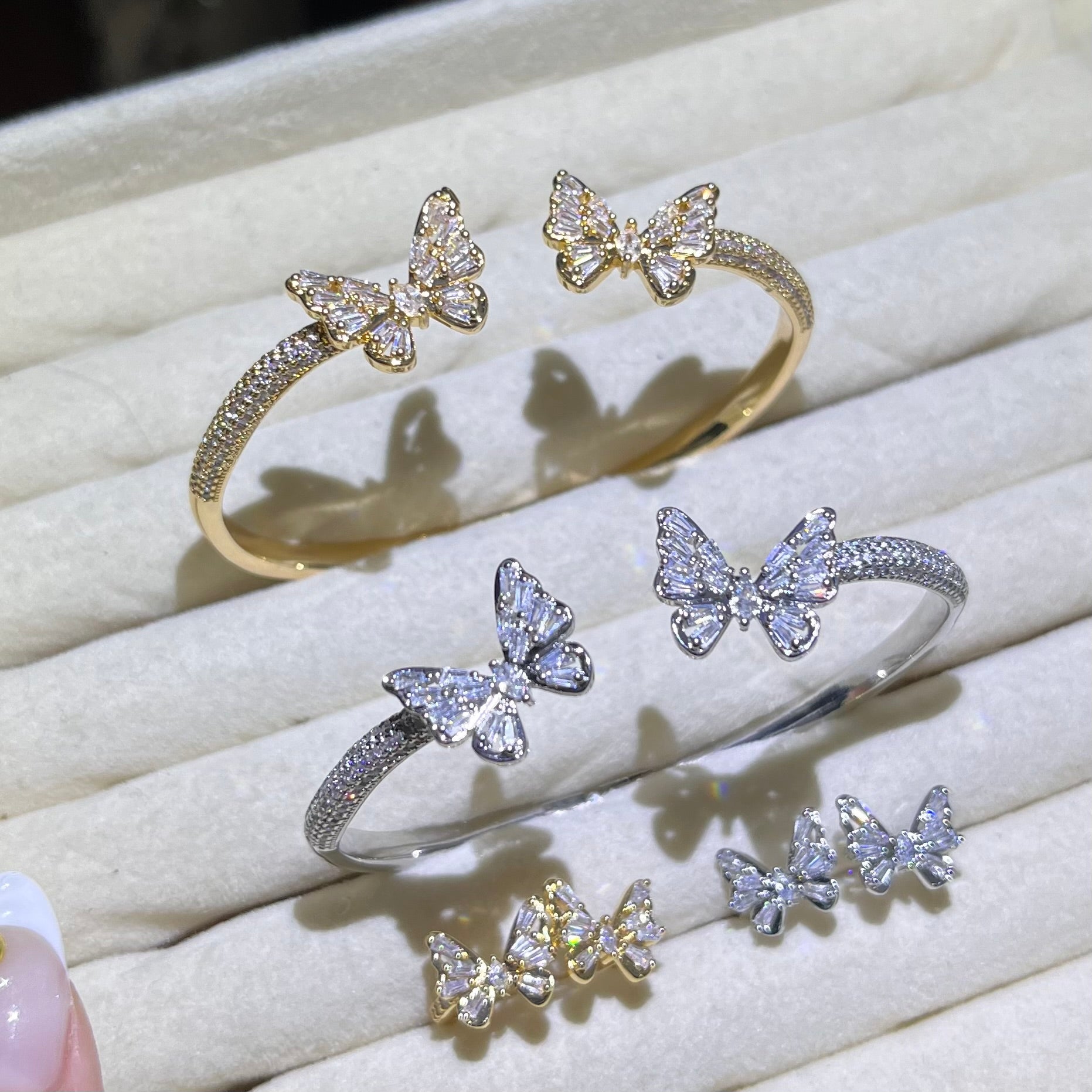 Full Diamond butterfly 🦋 Golden& Silver bangle and ring set