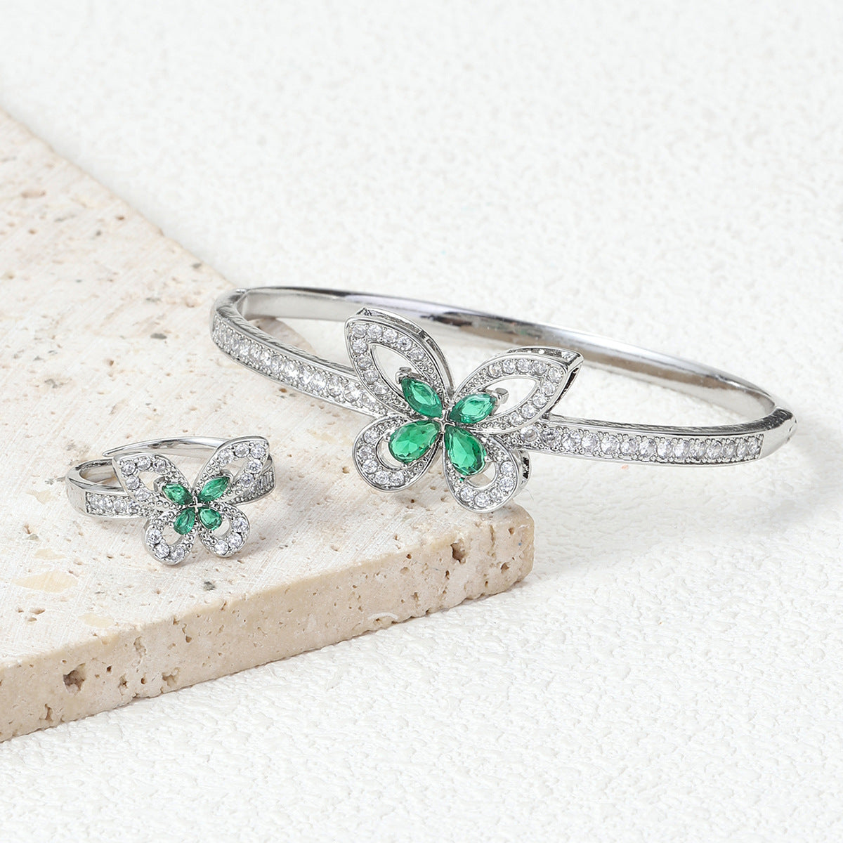 Green butterfly 🦋 Lab grown Emerald Golden& Silver bangle sand ring set