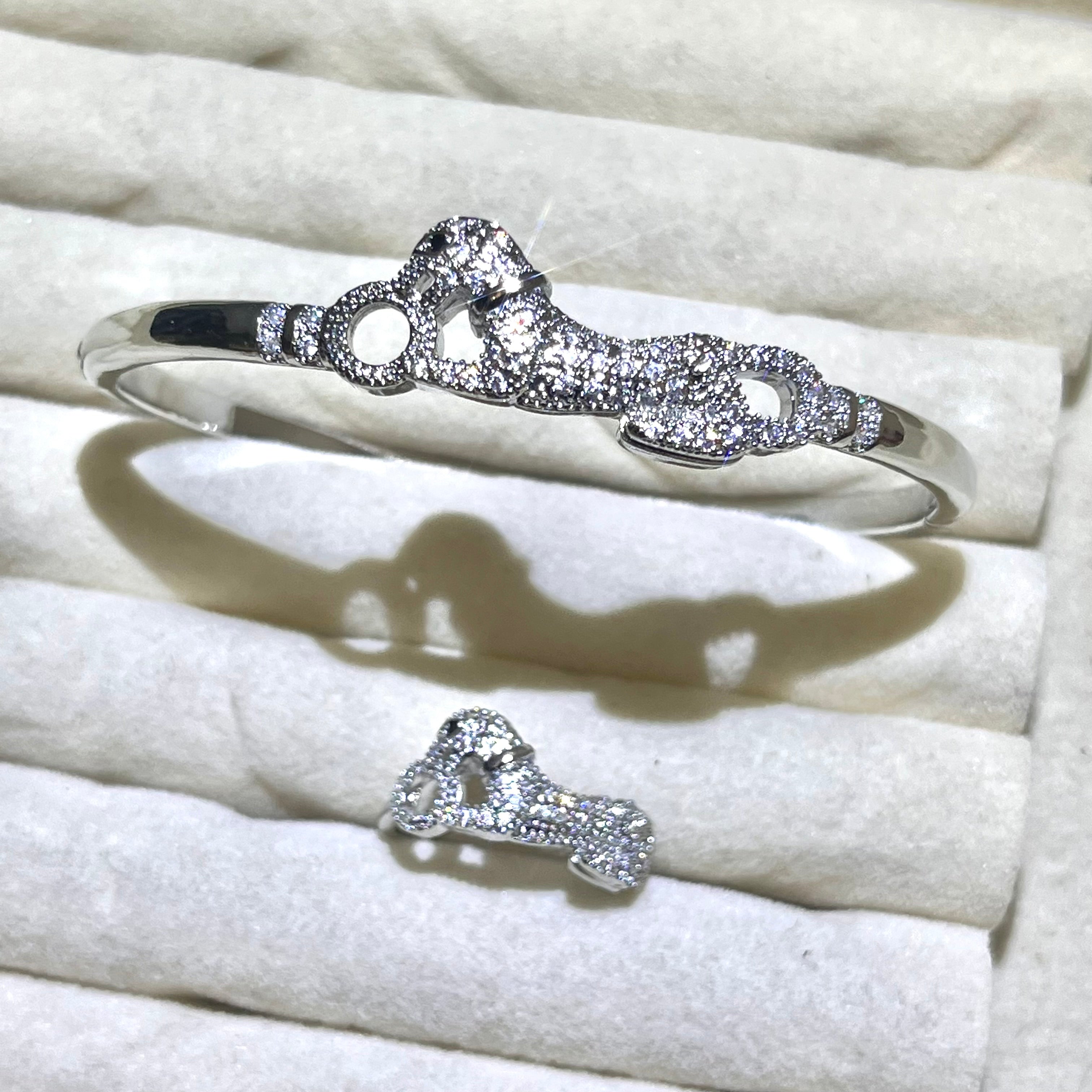 Chasing leopard Lux Lab-Created Gemstone Bangle and ring set| Gold& Silver Tone Jewelry