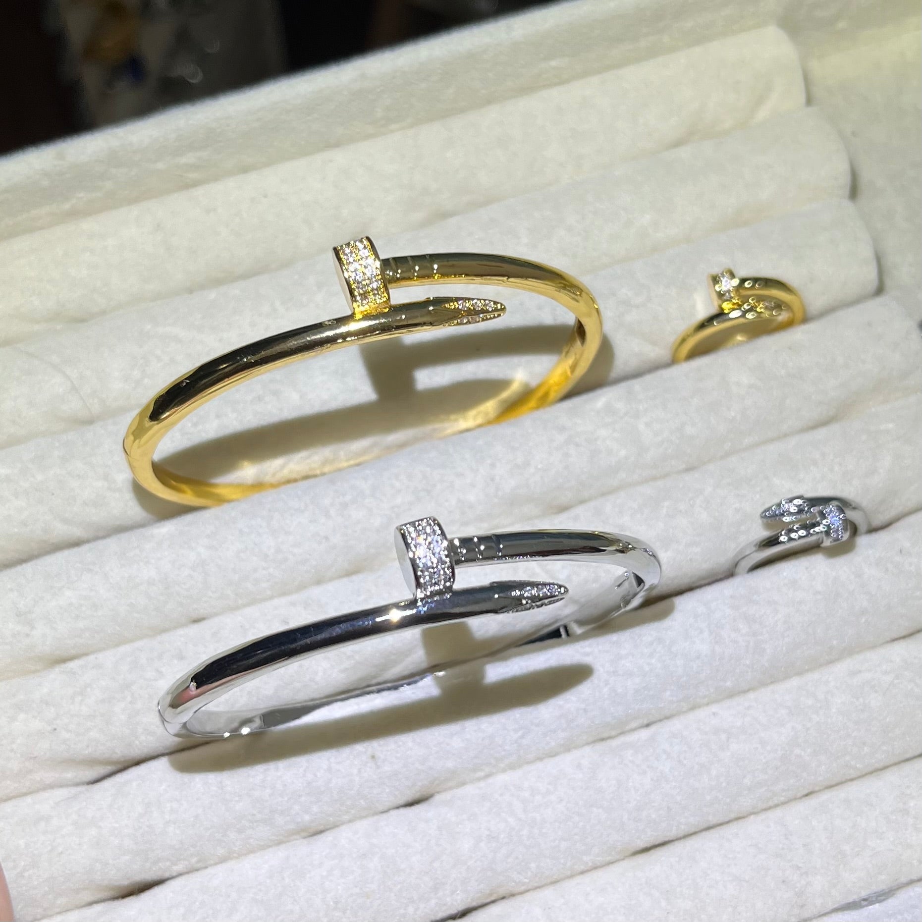 Dainty Nail it plain gold& silver bangle and ring set