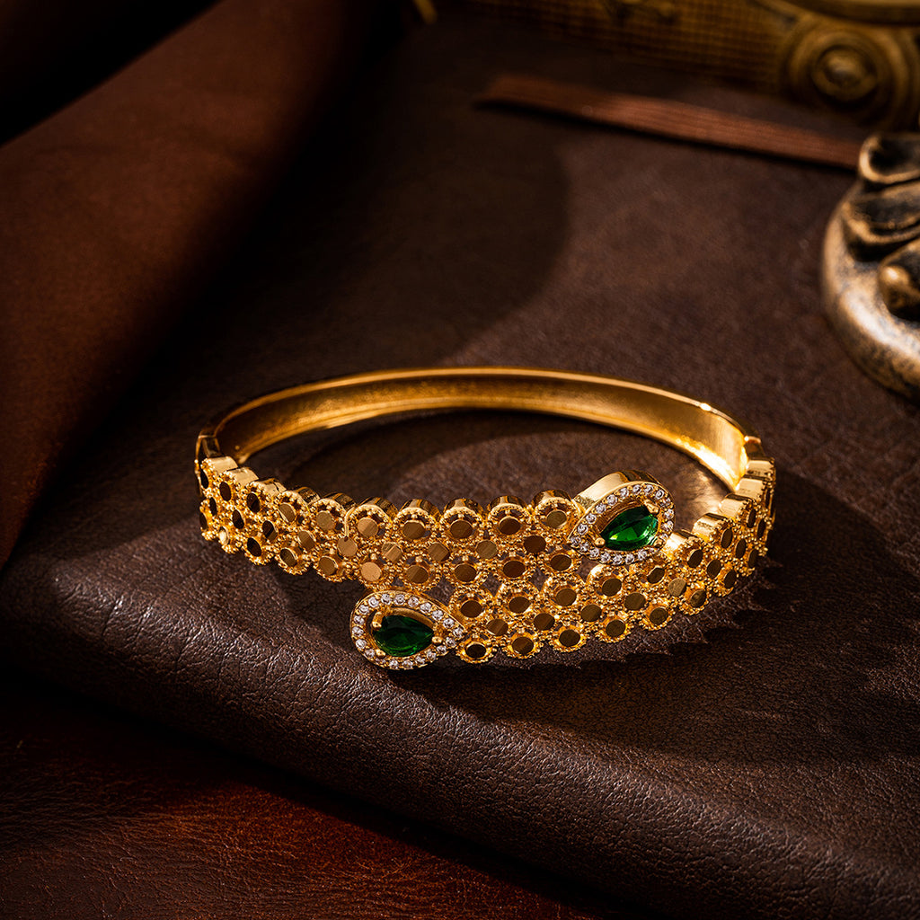 Vintage Emerald Hollow Carving Bangle and Ring Set